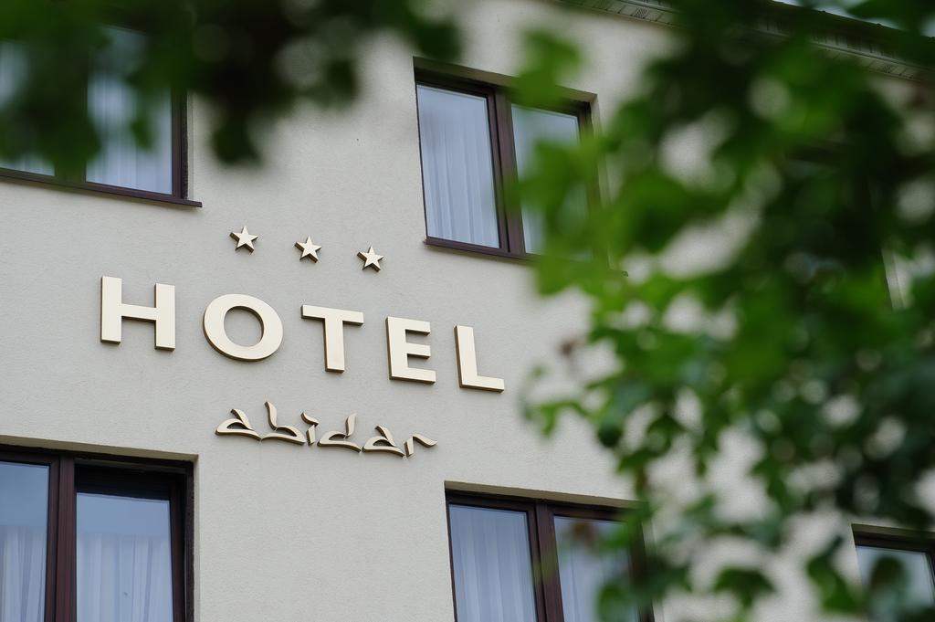 Abidar Hotel Spa & Wellness تشيخوتشينيك المظهر الخارجي الصورة